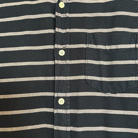Aeropostale men’s blue striped short sleeve button down shirt size medium - Picture 3 of 8